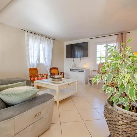 Le Charles Augustin Tatil Evi